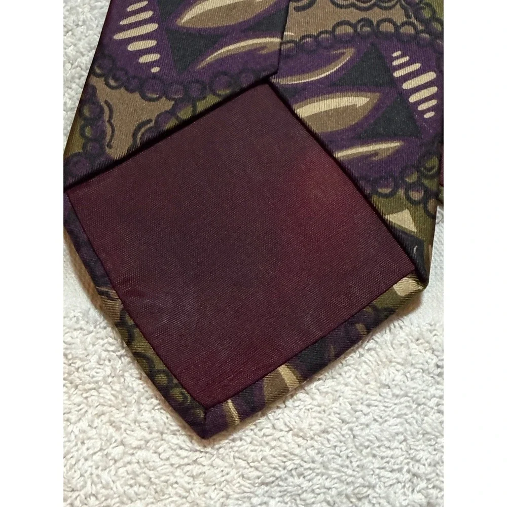 Kuppenheimer Mens Silk Tie Italy Fabric USA Made Purple Olive Geometric Abstract